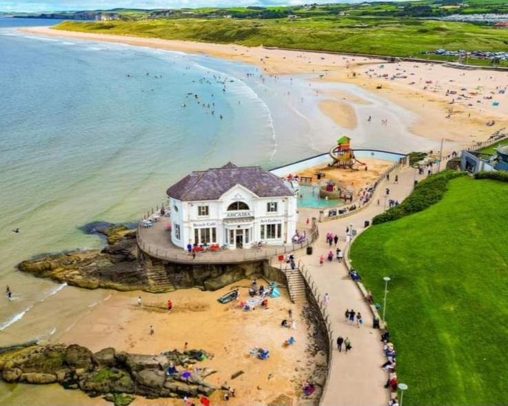 Avarest House Bb Adults Only Acomodação com café da manhã Portrush Exterior foto